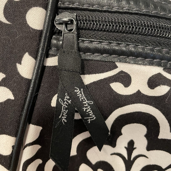 Thirty One Parisian Pop Black White Crossbody Shoulder Bag Zipper Organizer - Picture 5 of 6